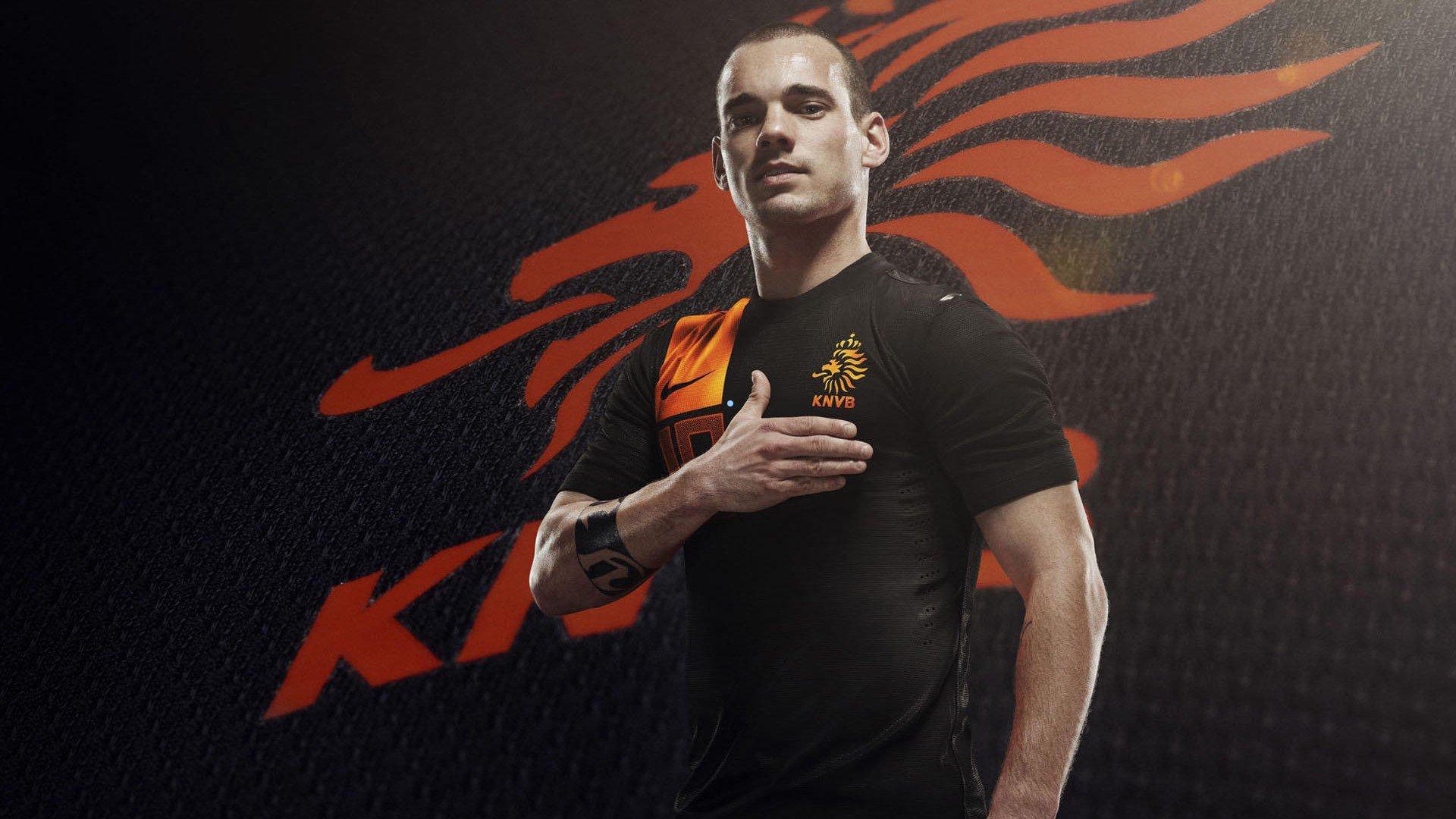 拜仁官方确认莱默尔左小腿肌肉纤维撕裂,将暂时缺席赛事