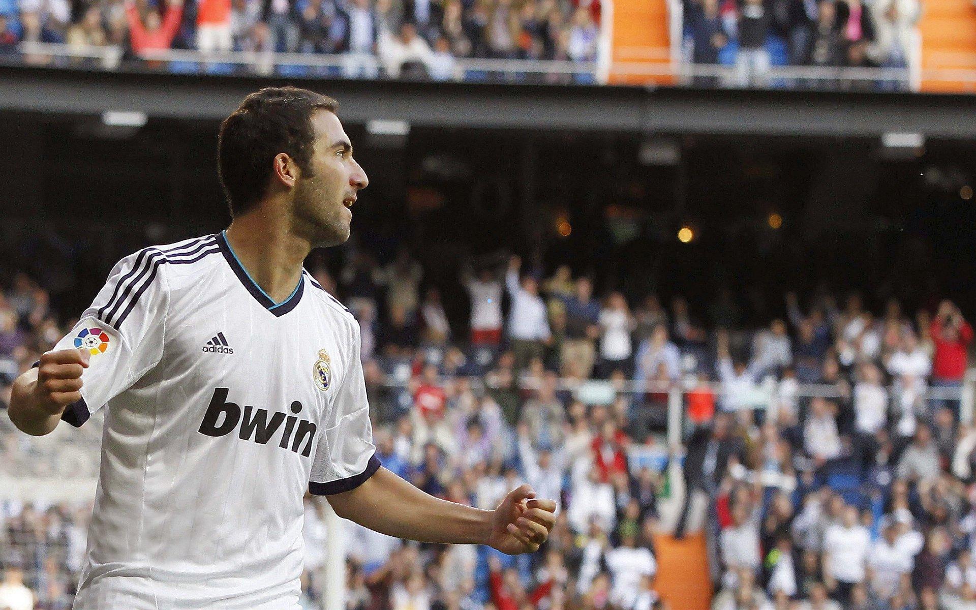 邮报独家,维拉公园水瓶事件陷僵局 切尔西内部调查至今未锁定责任人