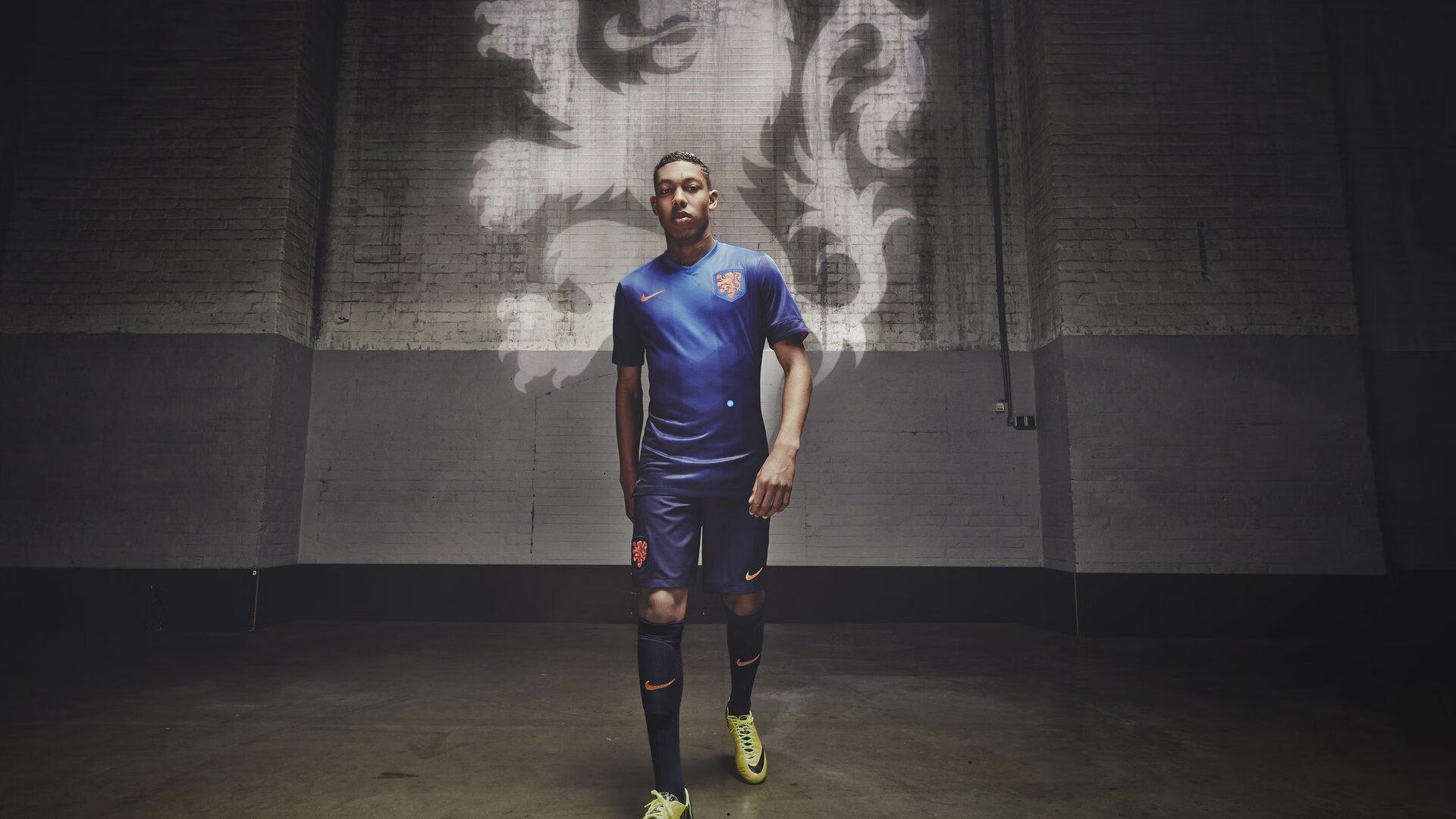 曼联强化中场布局，租借市场锁定奇克与恩迪迪